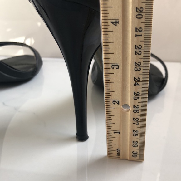 Mossimo Black 4" Strappy Sandals, 9.5 - Picture 5 of 11